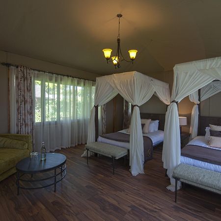 Karibu Camps And Lodges Lions Paw Ngorongoro 카라투 외부 사진