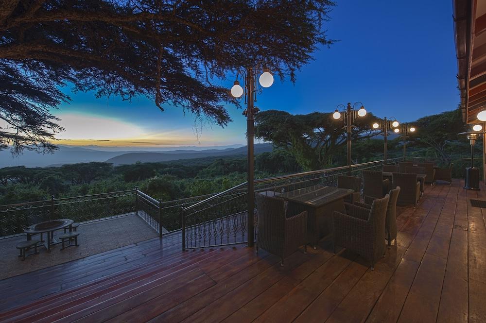 Karibu Camps And Lodges Lions Paw Ngorongoro 카라투 외부 사진
