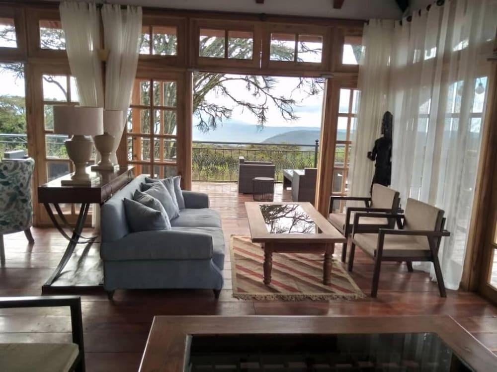 Karibu Camps And Lodges Lions Paw Ngorongoro 카라투 외부 사진