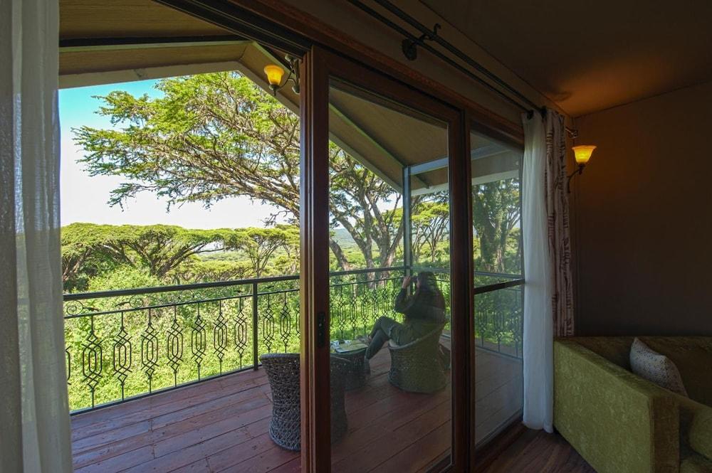 Karibu Camps And Lodges Lions Paw Ngorongoro 카라투 외부 사진