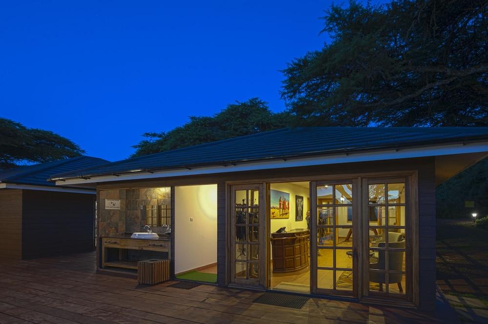 Karibu Camps And Lodges Lions Paw Ngorongoro 카라투 외부 사진
