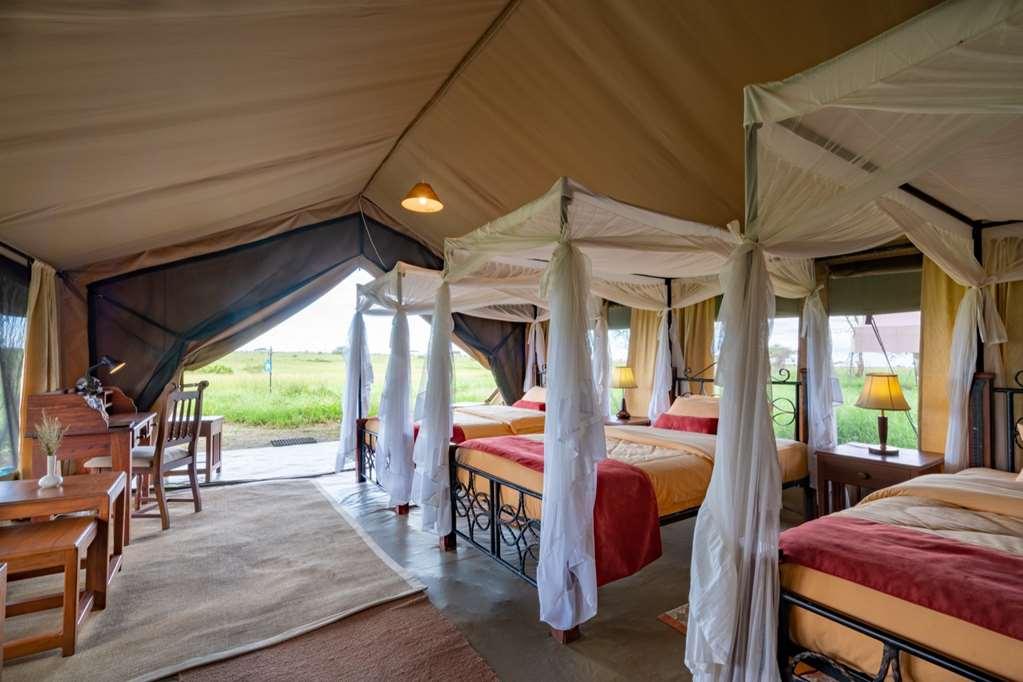 Karibu Camps And Lodges Lions Paw Ngorongoro 카라투 객실 사진